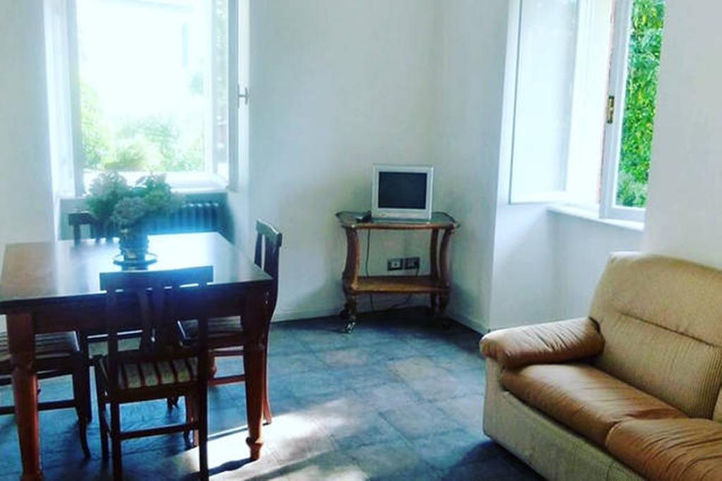 Apartment Piccolo Borgo Castelveccana Kültér fotó